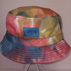ANGELA & WILLIAM REVERSIBLE TIE-DYE BUCKET HAT